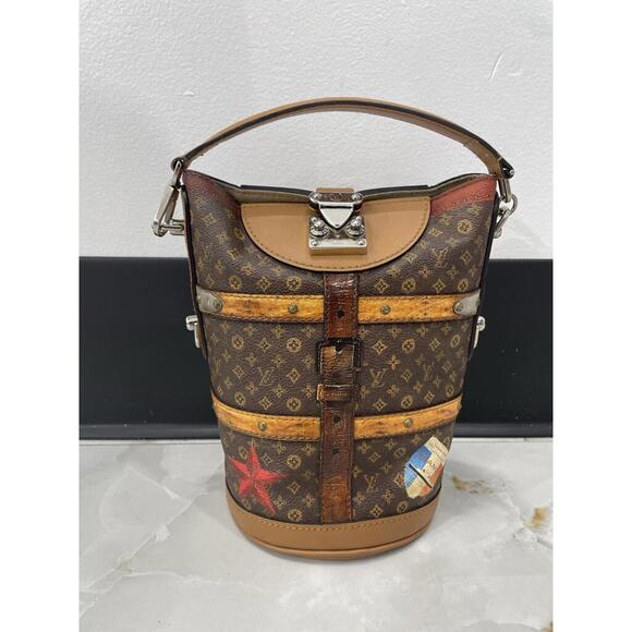 Louis Vuitton LIMITED EDITION TRANSFORMED MONOGRAM TIME TRUNK BAG - Picture 2 of 9